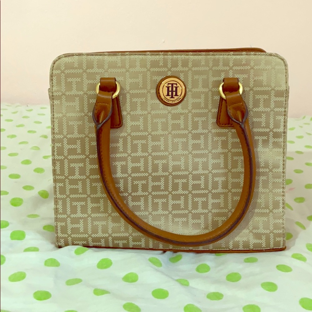 Tommy Hilfiger purse